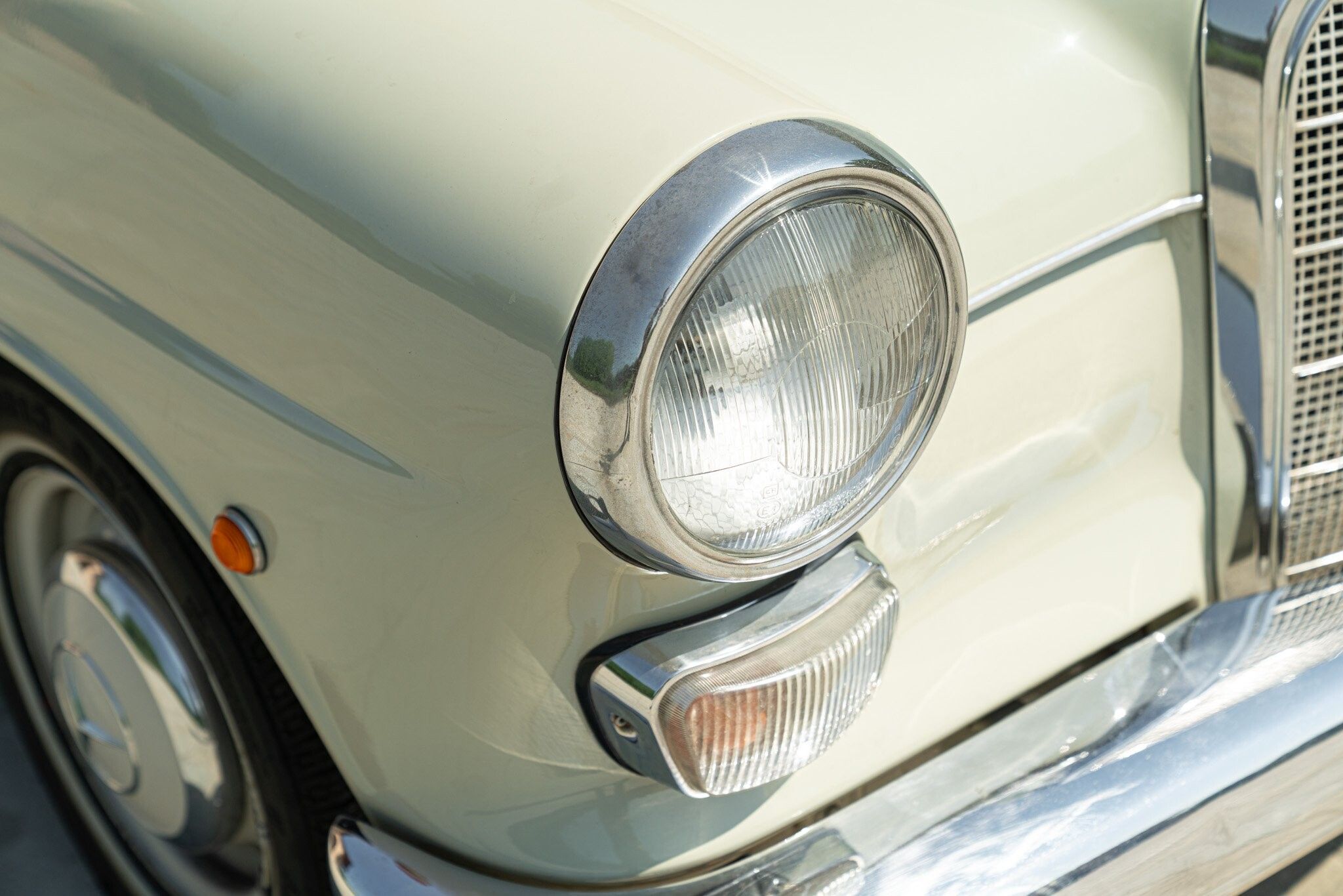 Mercedes-Benz Fintail (Heckflosse) for sale | 1966 MERCEDES-BENZ 200 CODINE - Image 11