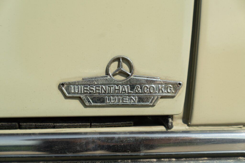 Mercedes-Benz Fintail (Heckflosse) for sale | 1966 MERCEDES-BENZ 200 CODINE - Image 18