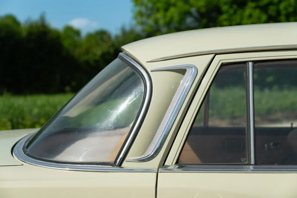 Mercedes-Benz Fintail (Heckflosse) for sale | 1966 MERCEDES-BENZ 200 CODINE - Image 27