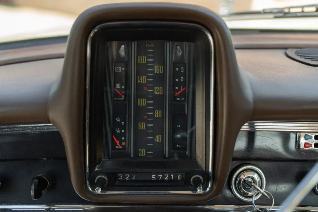 Mercedes-Benz Fintail (Heckflosse) for sale | 1966 MERCED-BENZ 200 CODINE - Image 51