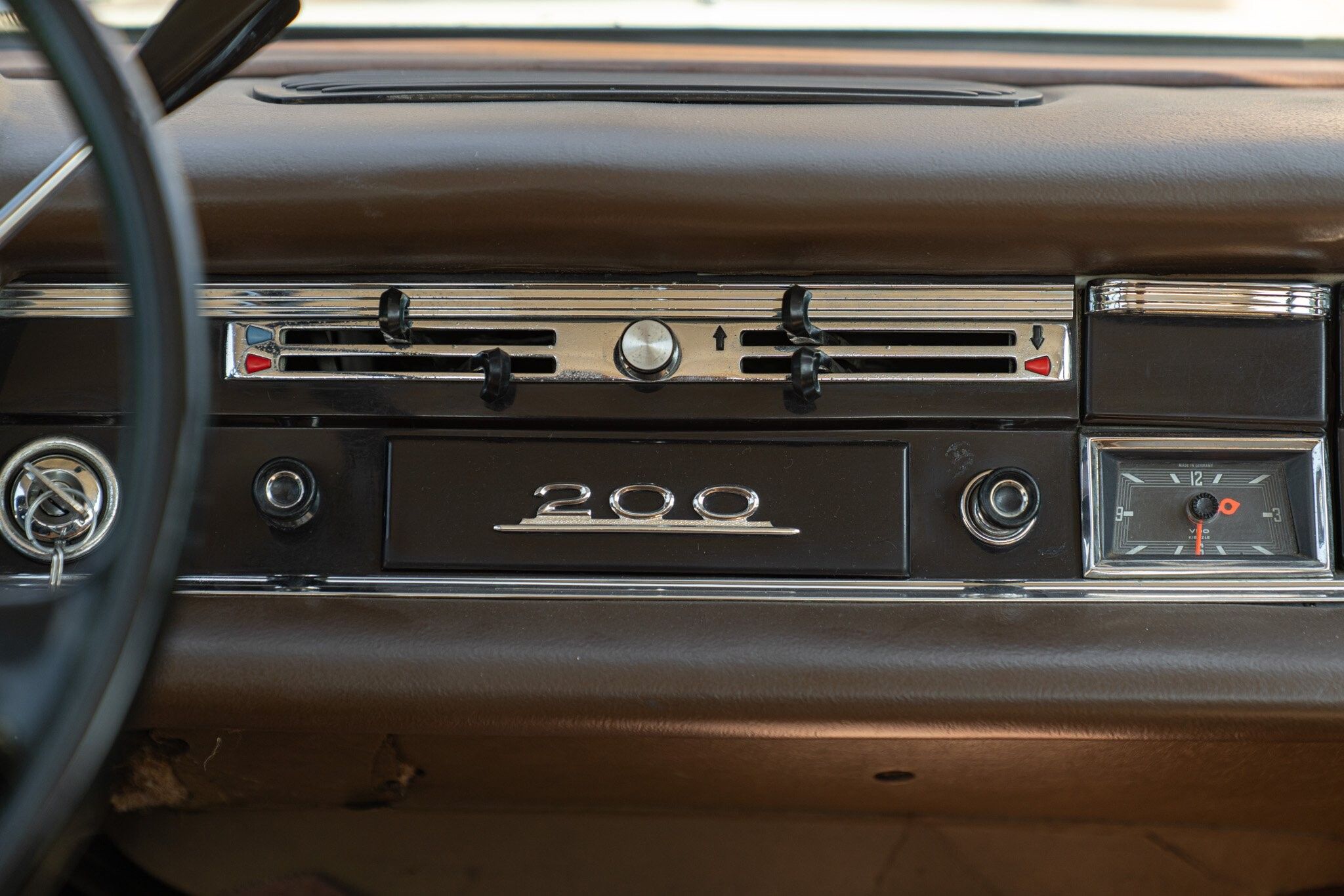 Mercedes-Benz Fintail (Heckflosse) for sale | 1966 MERCEDES-BENZ 200 CODINE - Image 52