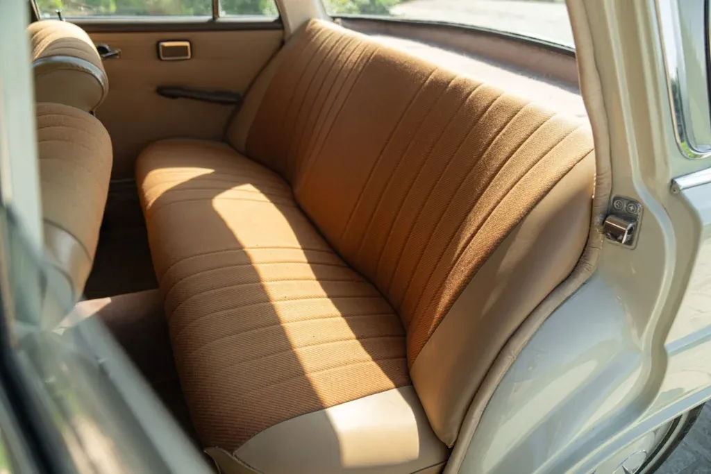 Mercedes-Benz Fintail (Heckflosse) for sale | 1966 MERCED-BENZ 200 CODINE - Image 32