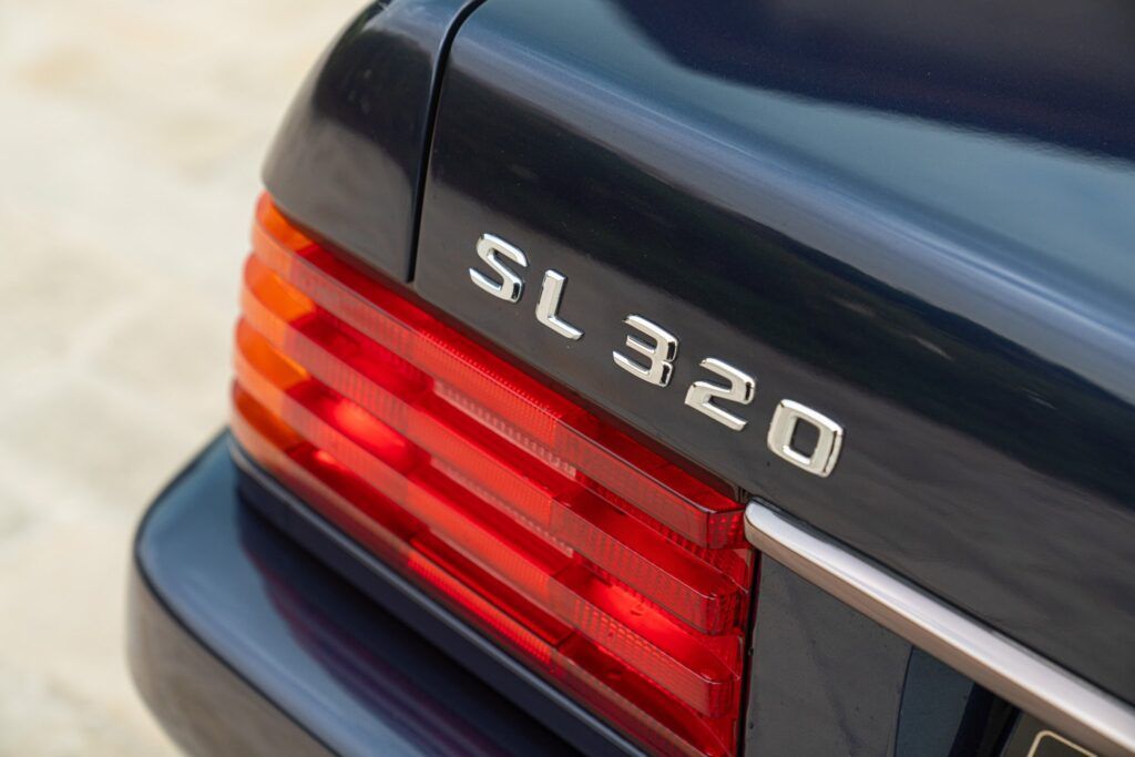 Mercedes-Benz SL for sale | 1995 Mercedes-Benz SL 320 - Image 12