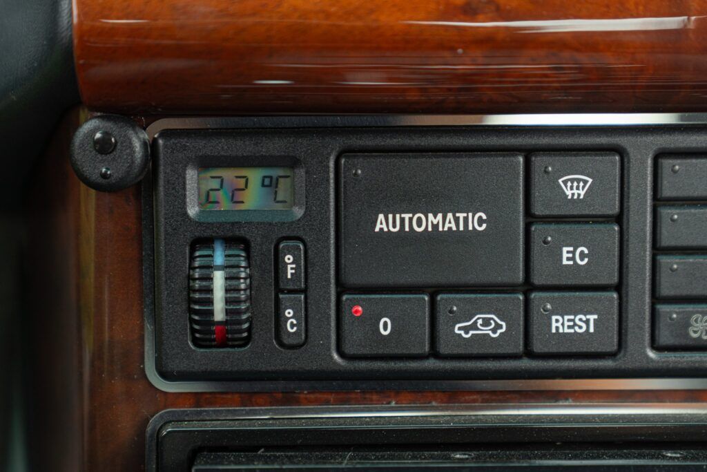 Mercedes-Benz SL for sale | 1995 Mercedes-Benz SL 320 - Image 45