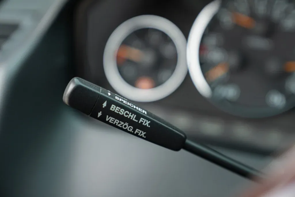 Mercedes-Benz SL for sale | 1995 Mercedes-Benz SL 320 - Image 52