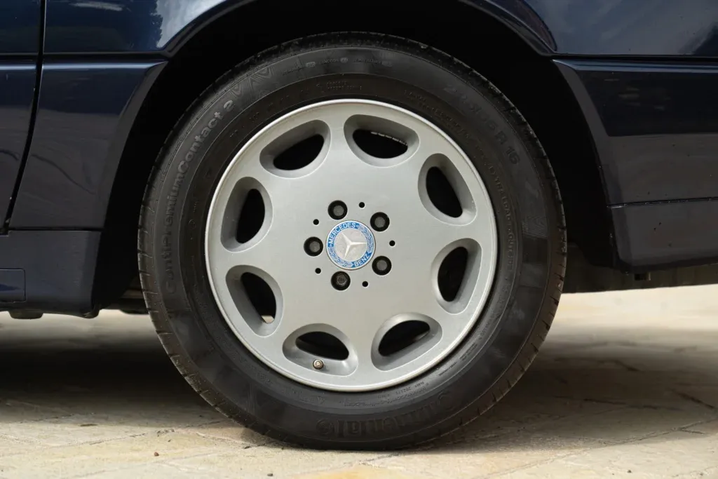 Mercedes-Benz SL for sale | 1995 Mercedes-Benz SL 320 - Image 19