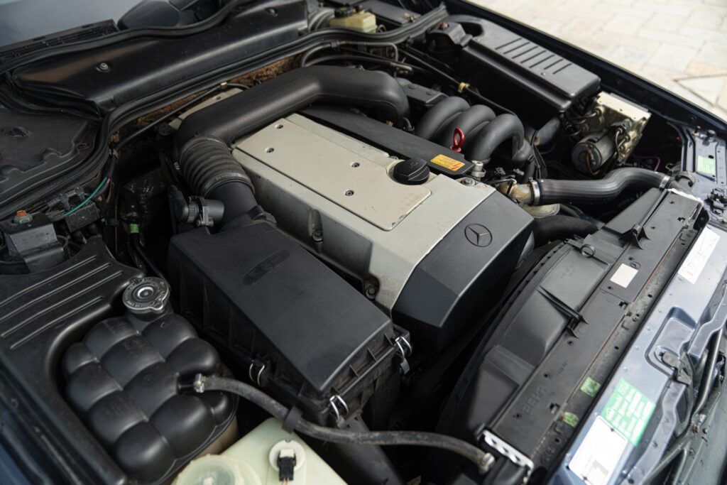 Mercedes-Benz SL for sale | 1995 Mercedes-Benz SL 320 - Image 61