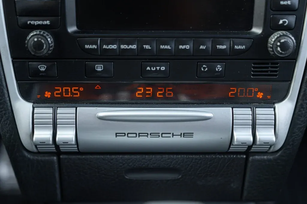 Porsche Cayenne for sale | 2007 PORSCHE CAYENNE S LIVREA ROTHMANS - Image 53