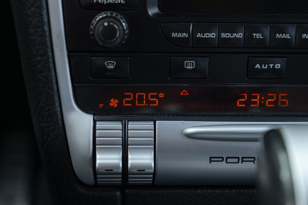 Porsche Cayenne for sale | 2007 PORSCHE CAYENNE S LIVREA ROTHMANS - Image 57