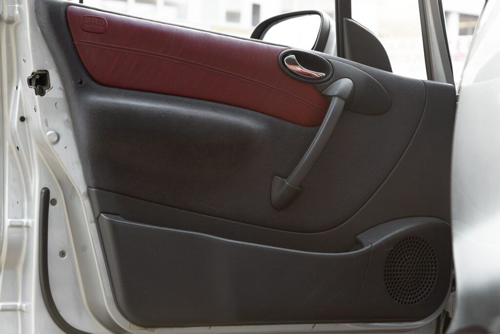 Mercedes-Benz A-Class for sale | 1999 Mercedes-Benz A160 Mika Hakkinen Edition - Image 30