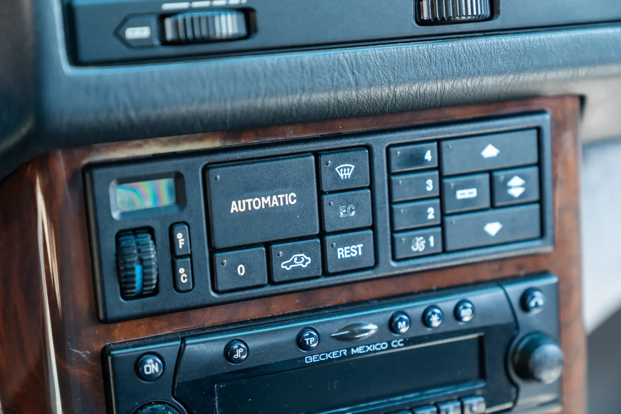 Mercedes-Benz SL for sale | 1990 Mercedes-Benz 500 SL - Image 33