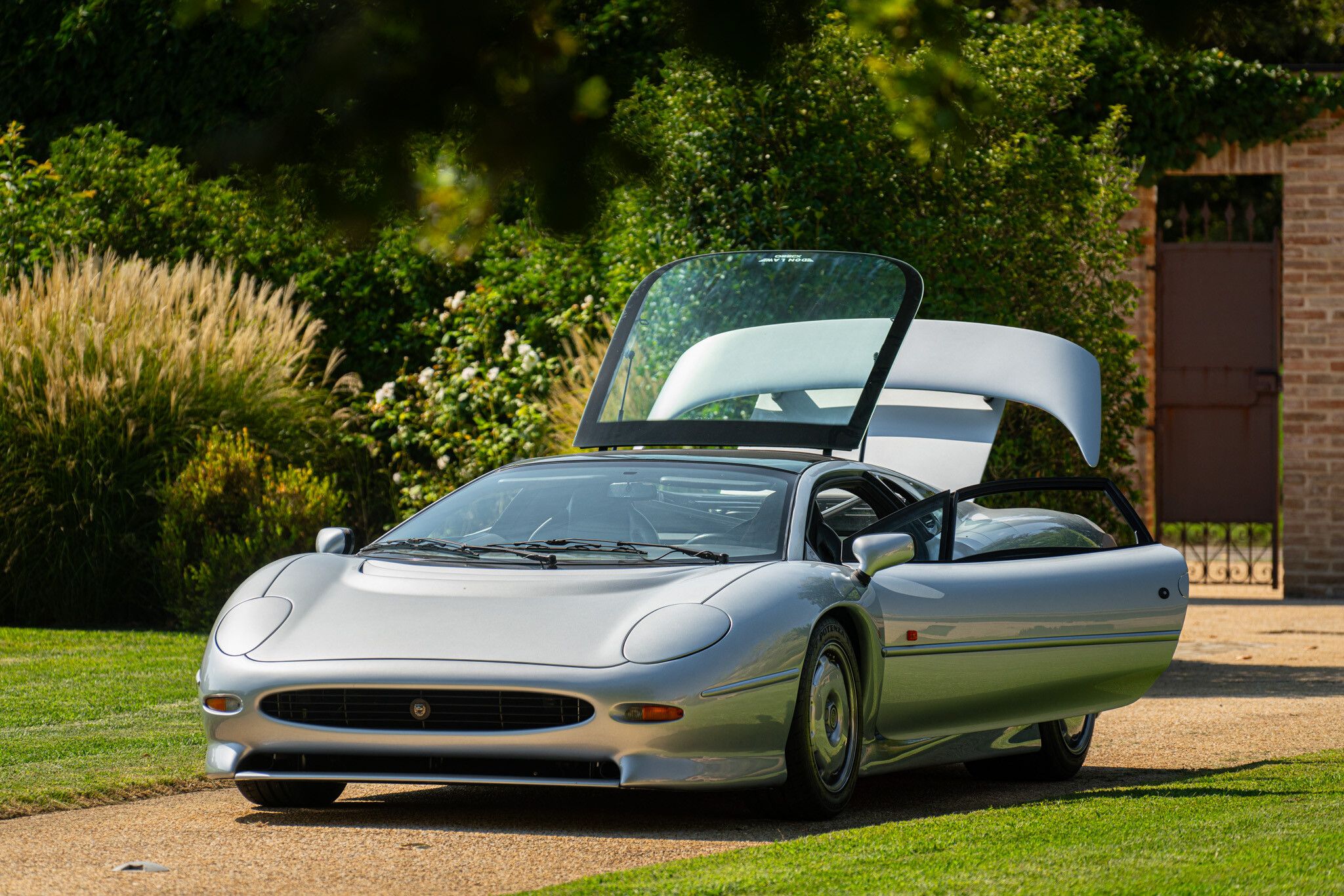 Jaguar XJ220 for sale | 1993 Jaguar XJ 220 - Image 22