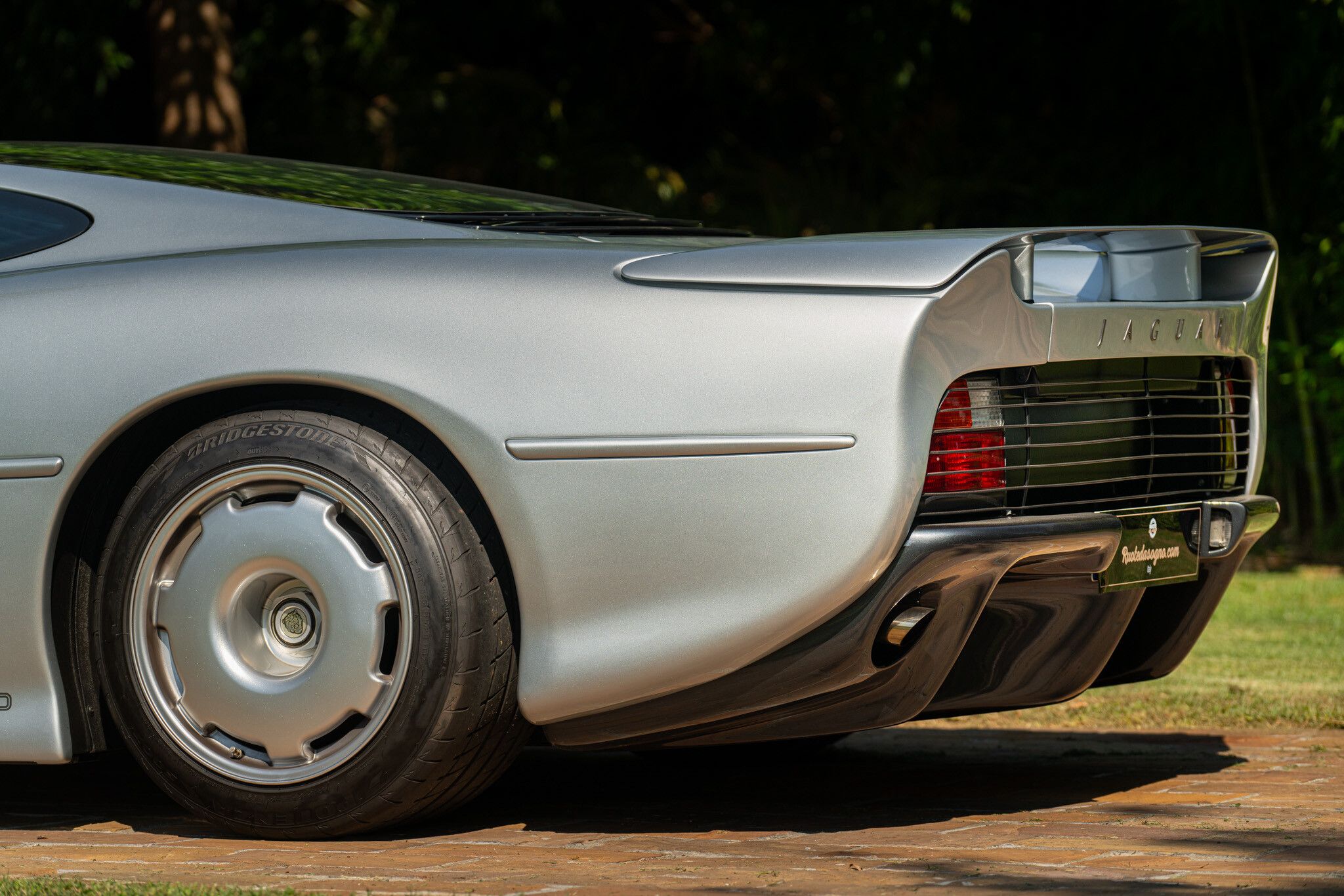 Jaguar XJ220 for sale | 1993 Jaguar XJ 220 - Image 25