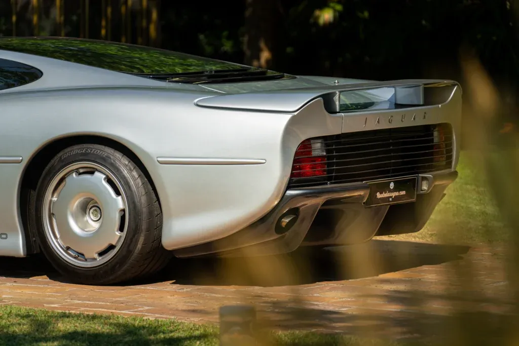 Jaguar XJ220 for sale | 1993 Jaguar XJ 220 - Image 26