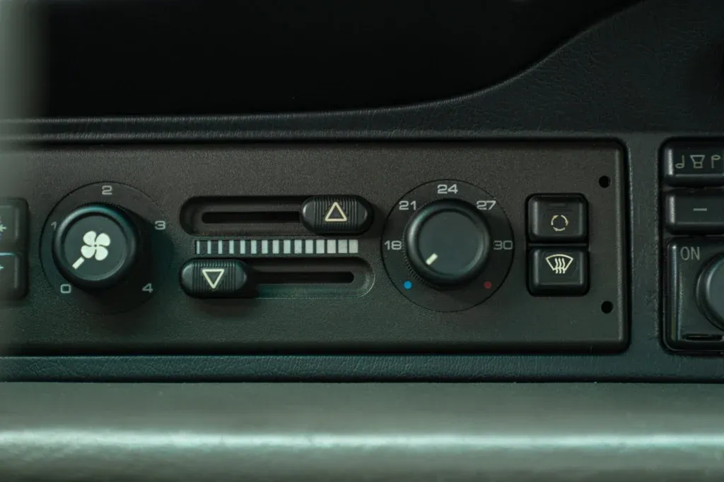 Porsche 911 for sale | 1996 PORSCHE 993 (911) TURBO “WLS II” - Image 65