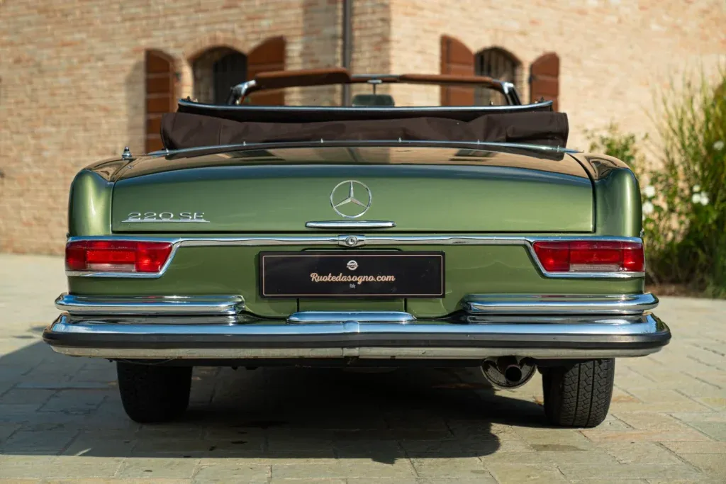 Mercedes-Benz Fintail (Heckflosse) for sale | 1964 MERCEDES-BENZ 220 SE CABRIOLET - Image 26