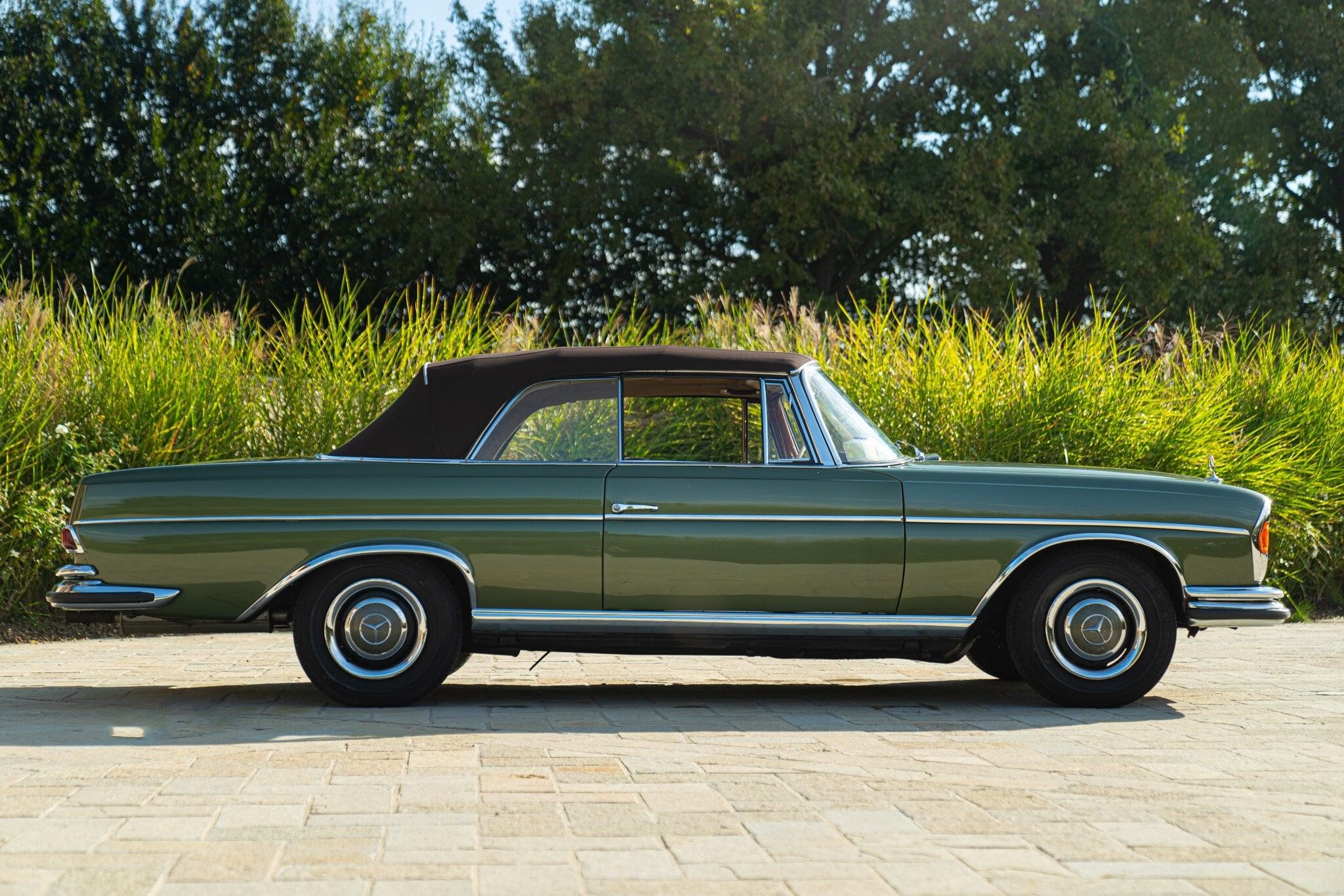 Mercedes-Benz Fintail (Heckflosse) for sale | 1964 MERCEDES-BENZ 220 SE CABRIOLET - Image 8