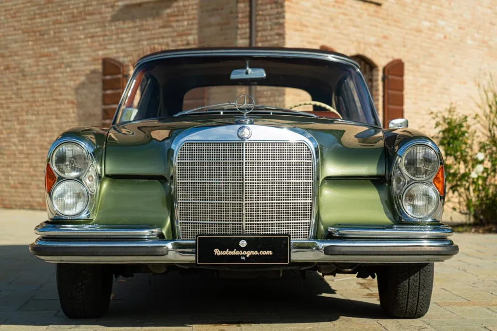 Mercedes-Benz Fintail (Heckflosse) for sale | 1964 MERCEDES-BENZ 220 SE CABRIOLET - Image 16