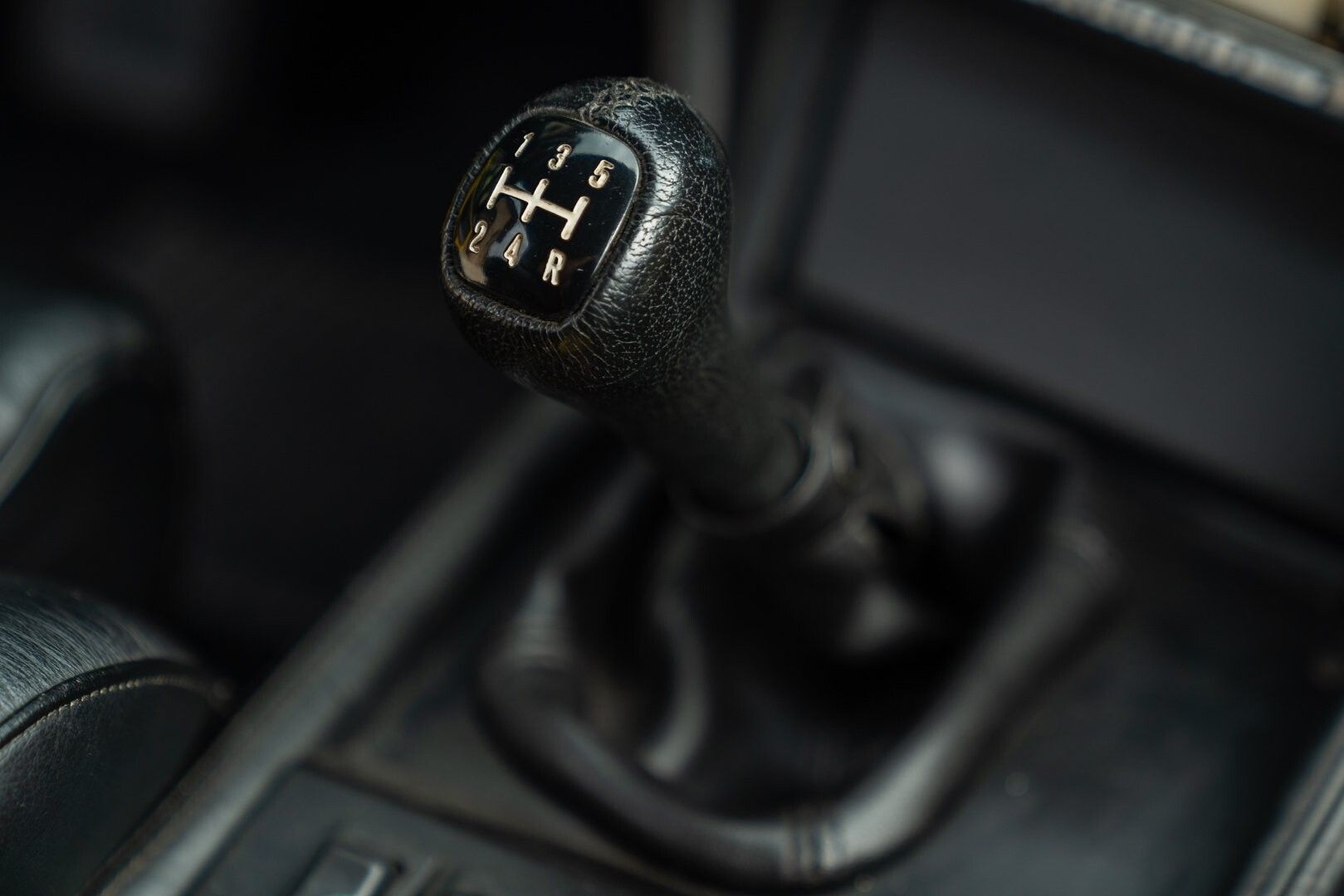 Alfa Romeo SZ/RZ (ES30) for sale | 1994 Alfa Romeo RZ - Image 47