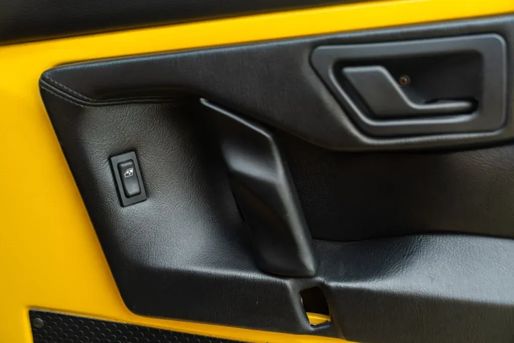 Alfa Romeo SZ/RZ (ES30) for sale | 1994 Alfa Romeo RZ - Image 49