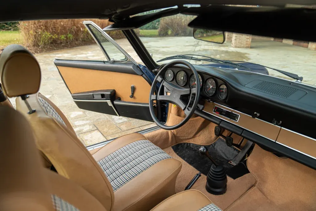 Porsche 911 for sale | 1972 PORSCHE 911 TARGA 2.4 S - Image 37
