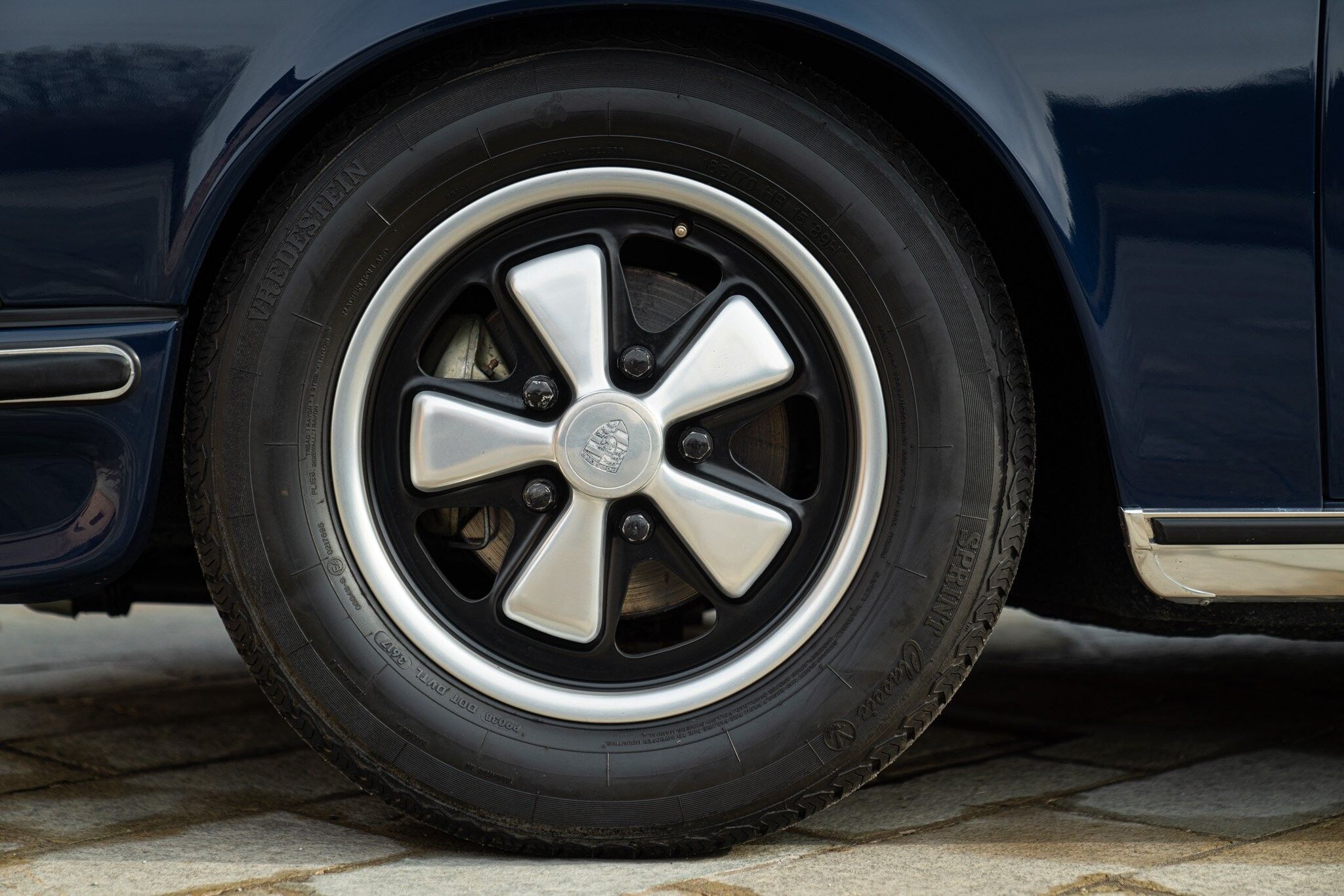 Porsche 911 for sale | 1972 Porsche 911 Targa 2.4 S - Image 19