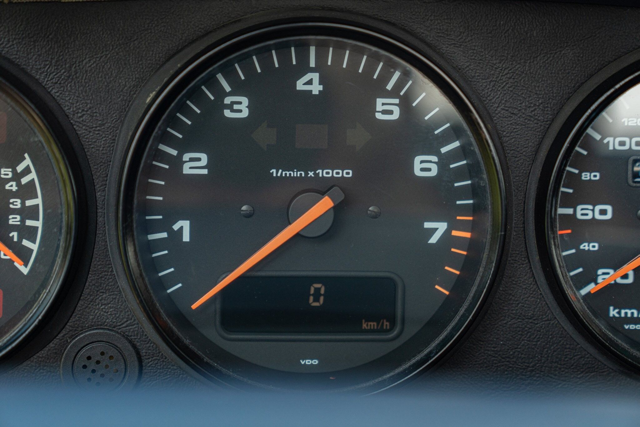 Porsche 911 for sale | 1991 PORSCHE 964 (911) CARRERA 2 CABRIOLET - Image 70