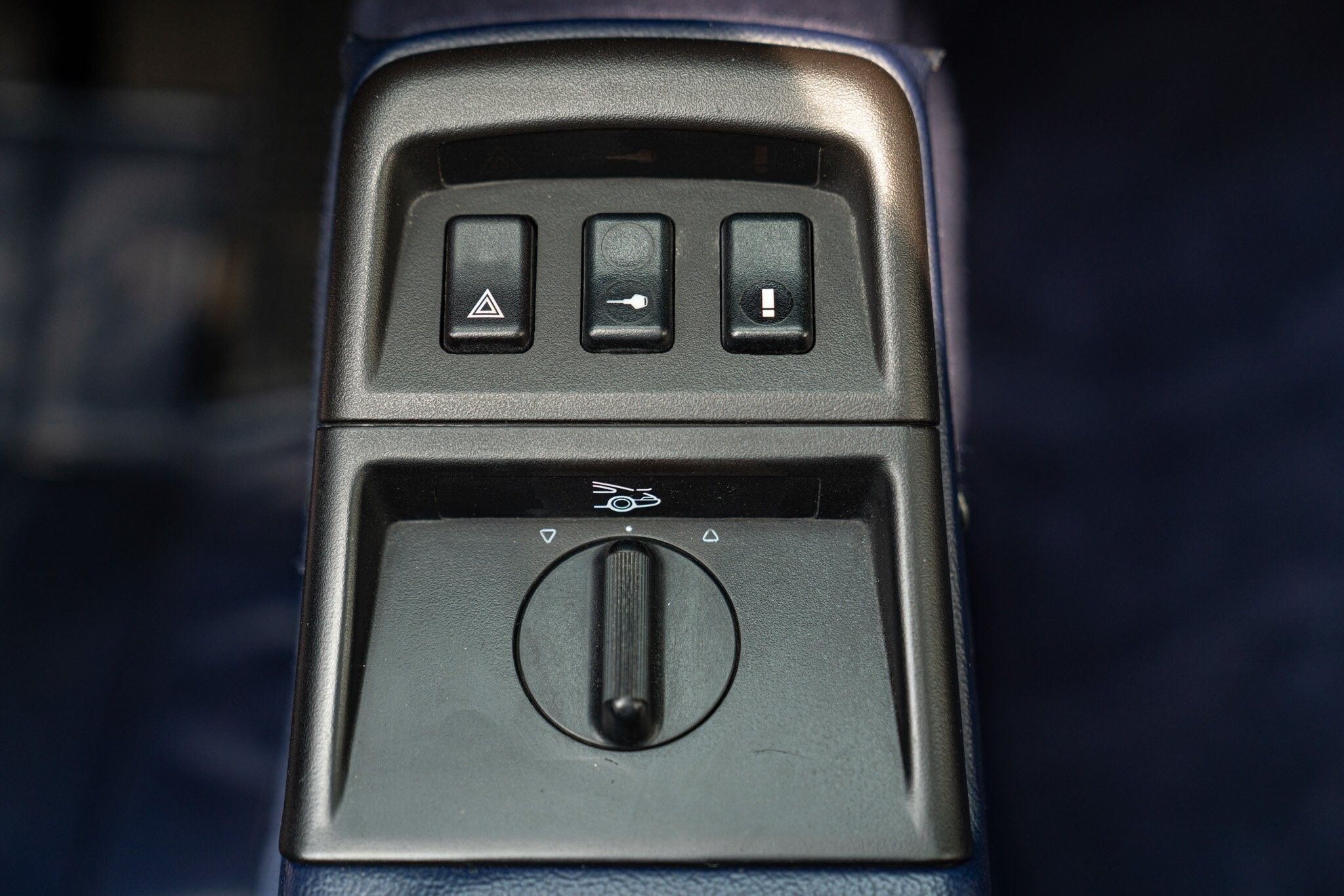 Porsche 911 for sale | 1991 PORSCHE 964 (911) CARRERA 2 CABRIOLET - Image 73