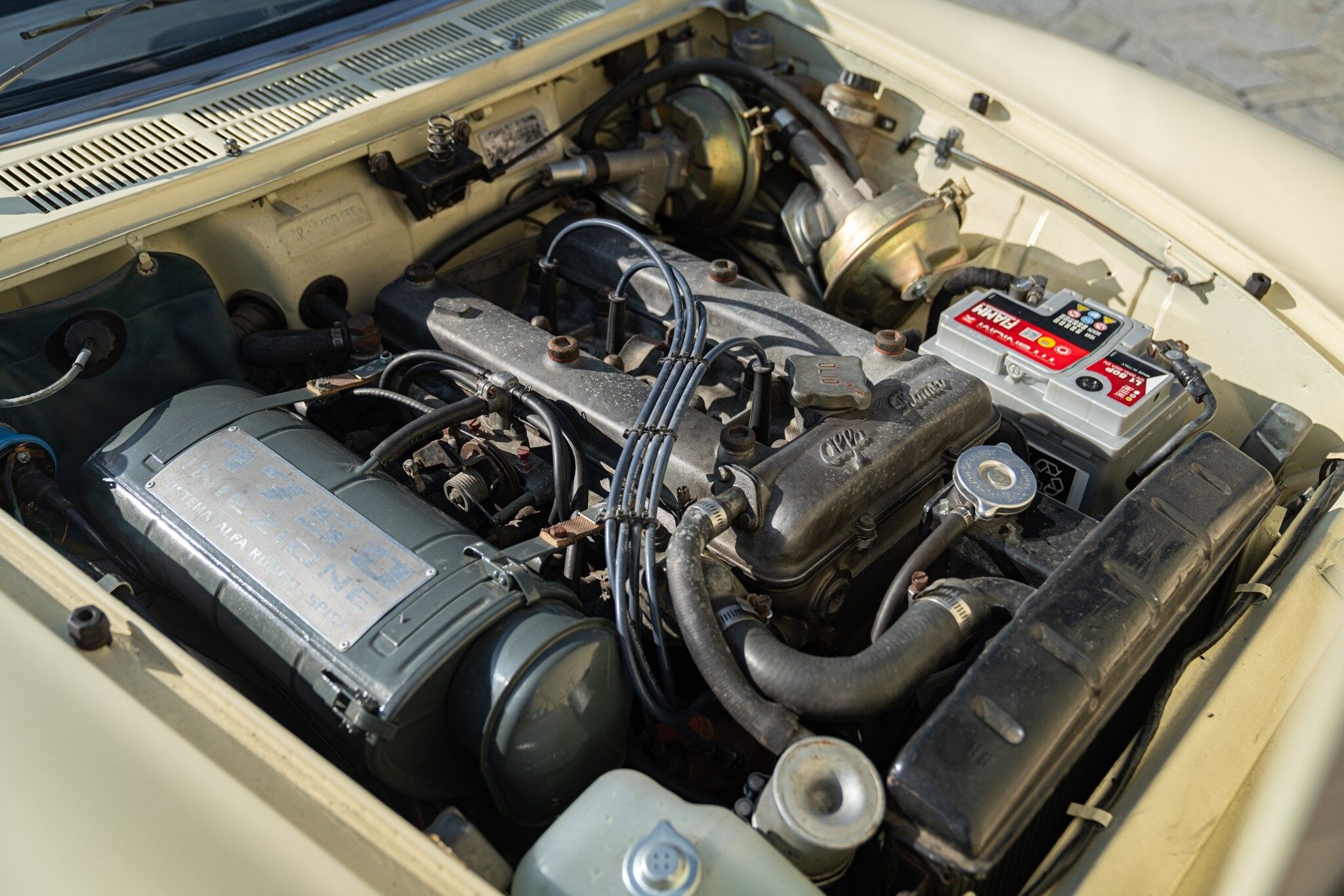 Alfa Romeo Spider (105/115) for sale | 1969 ALFA ROMEO 1750 SPIDER VELOCE “OSSO DI SEPPIA” - Image 71