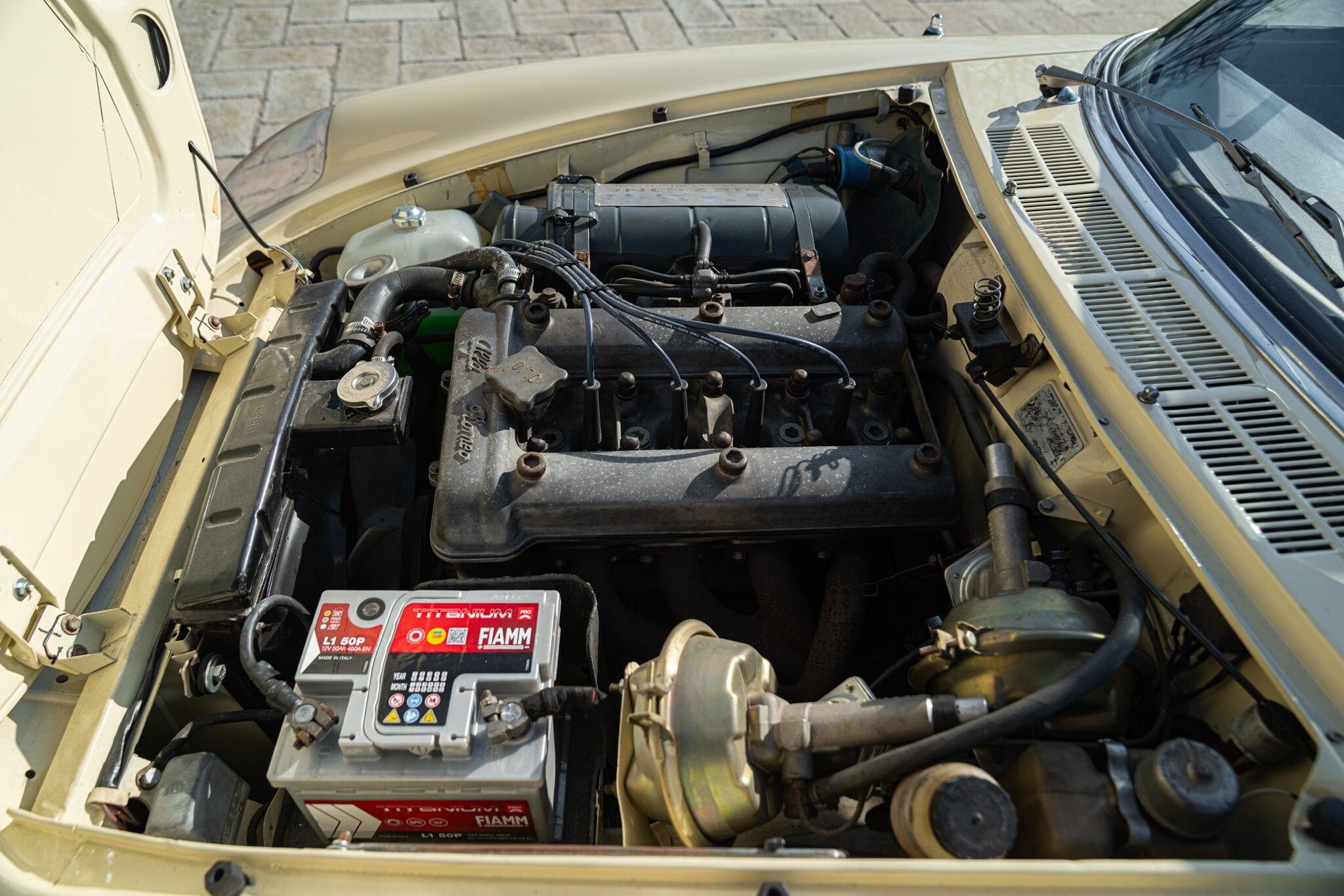 Alfa Romeo Spider (105/115) for sale | 1969 ALFA ROMEO 1750 SPIDER VELOCE “OSSO DI SEPPIA” - Image 77