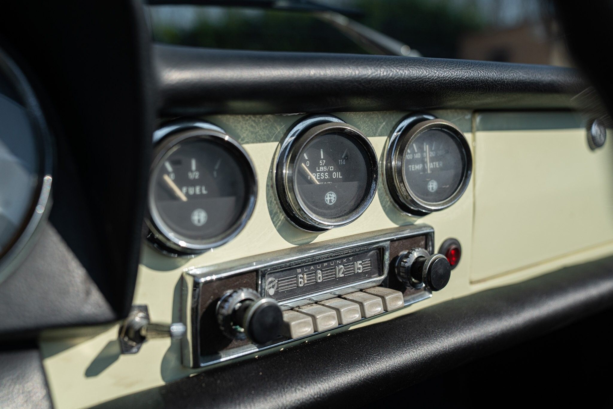 Alfa Romeo Spider (105/115) for sale | 1969 ALFA ROMEO 1750 SPIDER VELOCE “OSSO DI SEPPIA” - Image 48