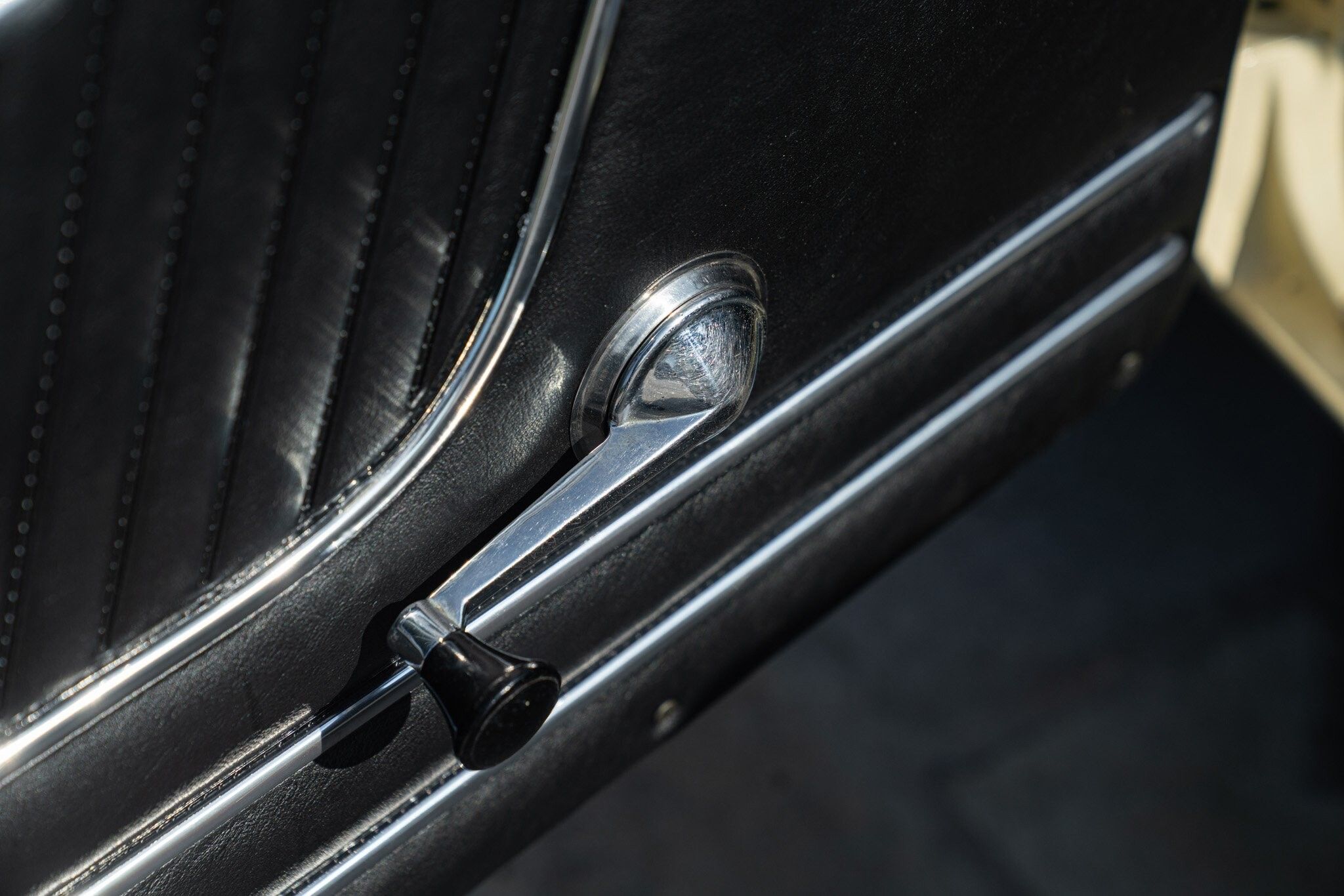 Alfa Romeo Spider (105/115) for sale | 1969 ALFA ROMEO 1750 SPIDER VELOCE “OSSO DI SEPPIA” - Image 60