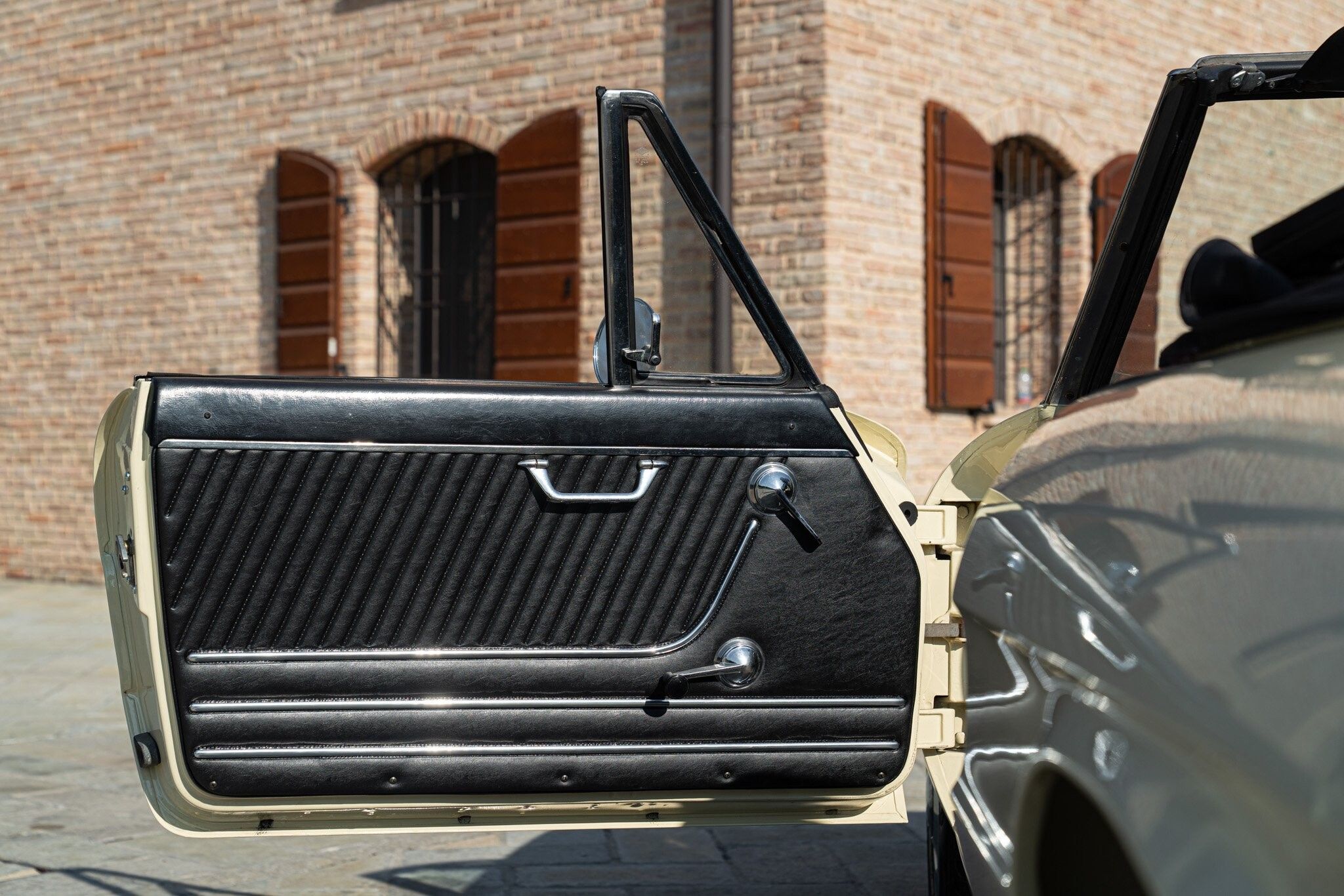 Alfa Romeo Spider (105/115) for sale | 1969 ALFA ROMEO 1750 SPIDER VELOCE “OSSO DI SEPPIA” - Image 61