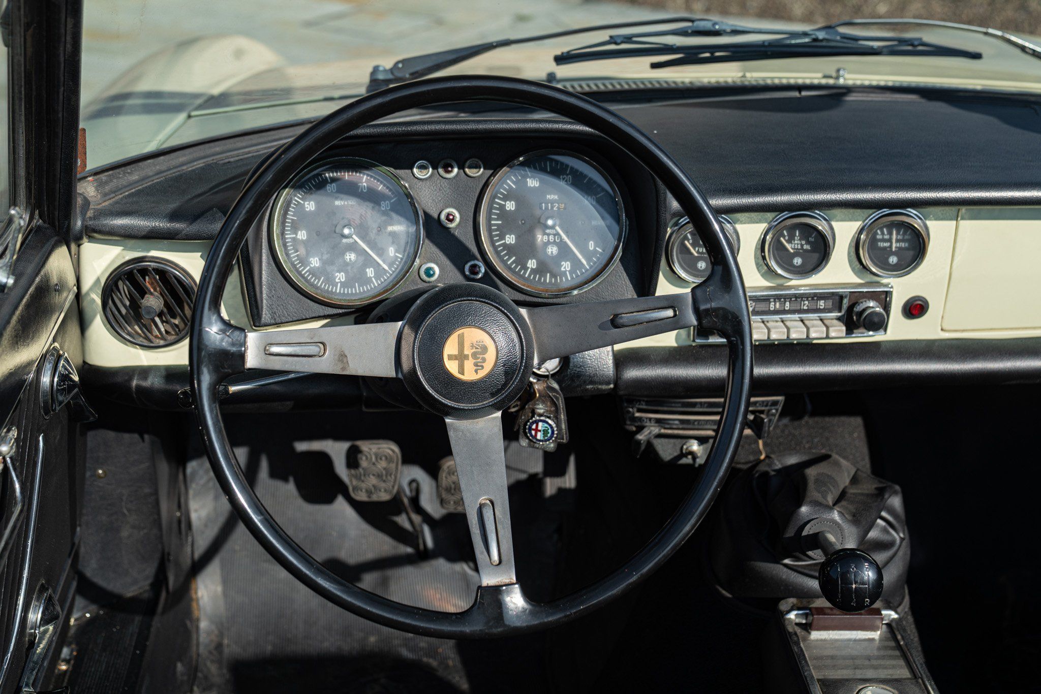 Alfa Romeo Spider (105/115) for sale | 1969 ALFA ROMEO 1750 SPIDER VELOCE “OSSO DI SEPPIA” - Image 64