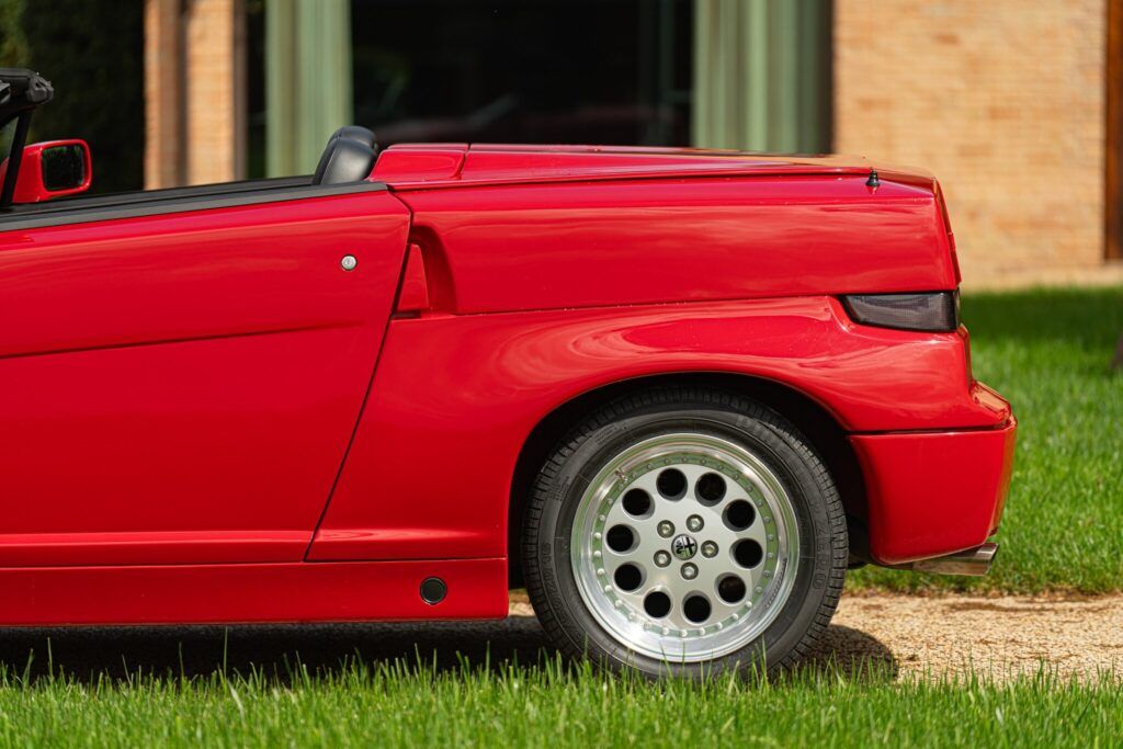 Alfa Romeo SZ/RZ (ES30) for sale | 1993 ALFA ROMEO RZ - Image 24