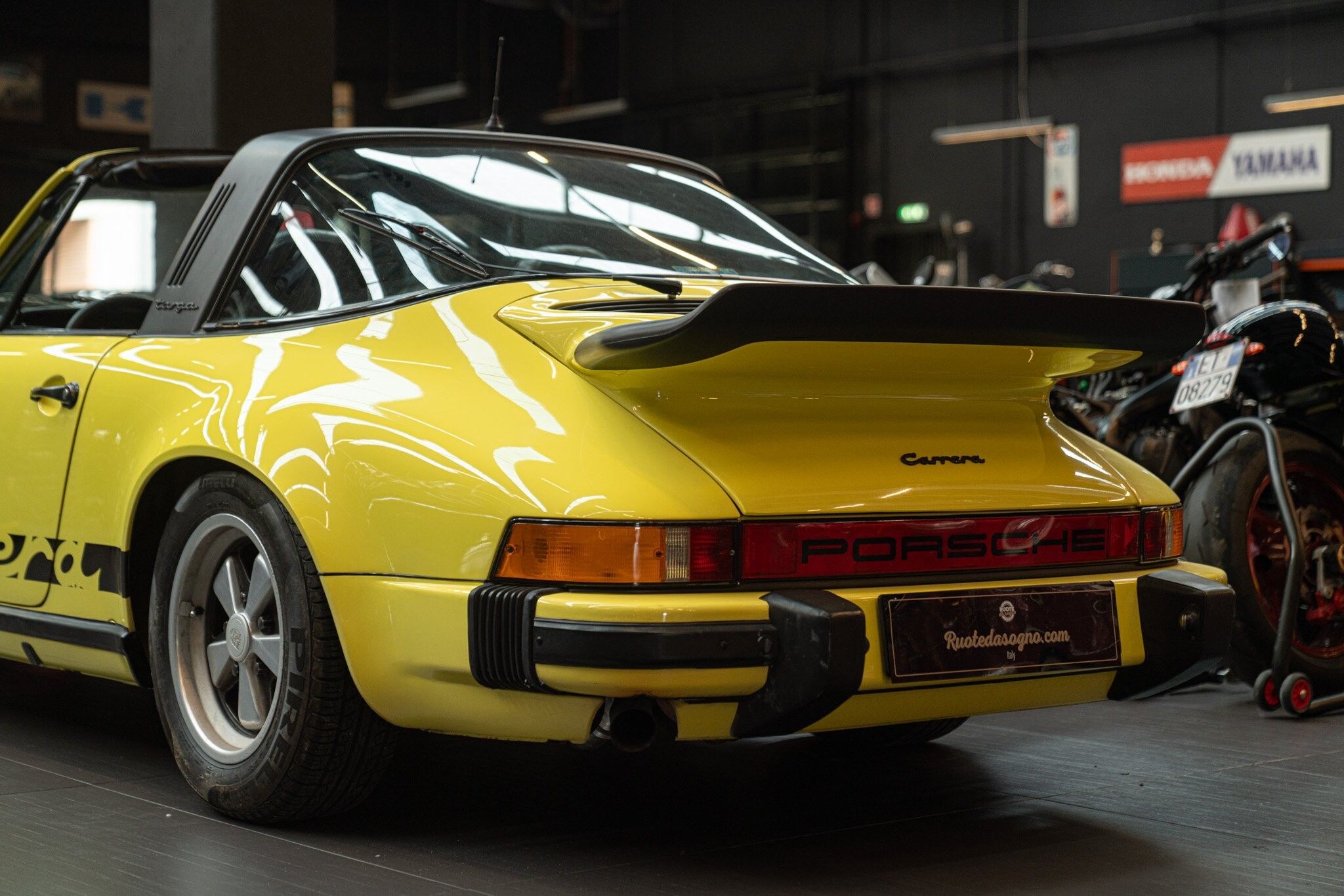 Porsche 911 for sale | 1975 PORSCHE 911 CARRERA 2.7 TARGA - Image 14