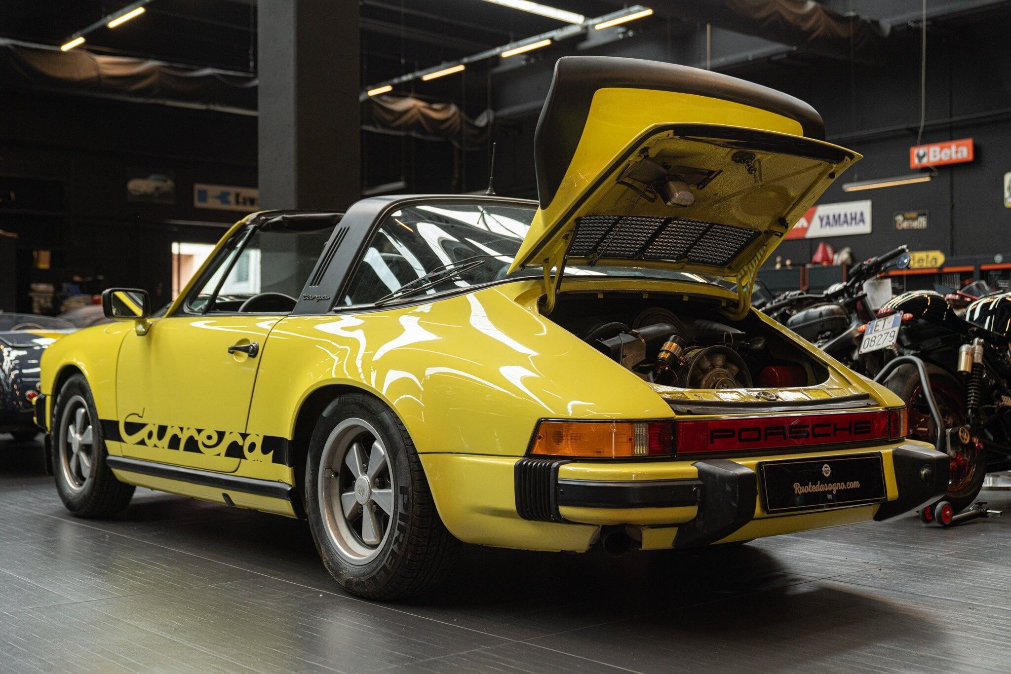 Porsche 911 for sale | 1975 PORSCHE 911 CARRERA 2.7 TARGA - Image 45