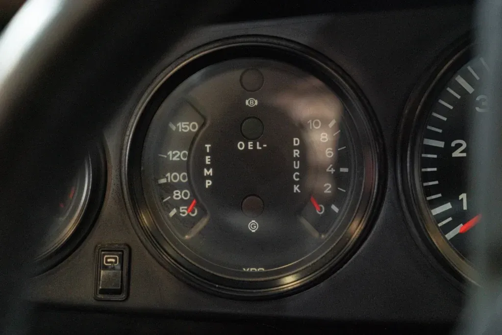 Porsche 911 for sale | 1975 PORSCHE 911 Carrera 2.7 Targa - Image 34