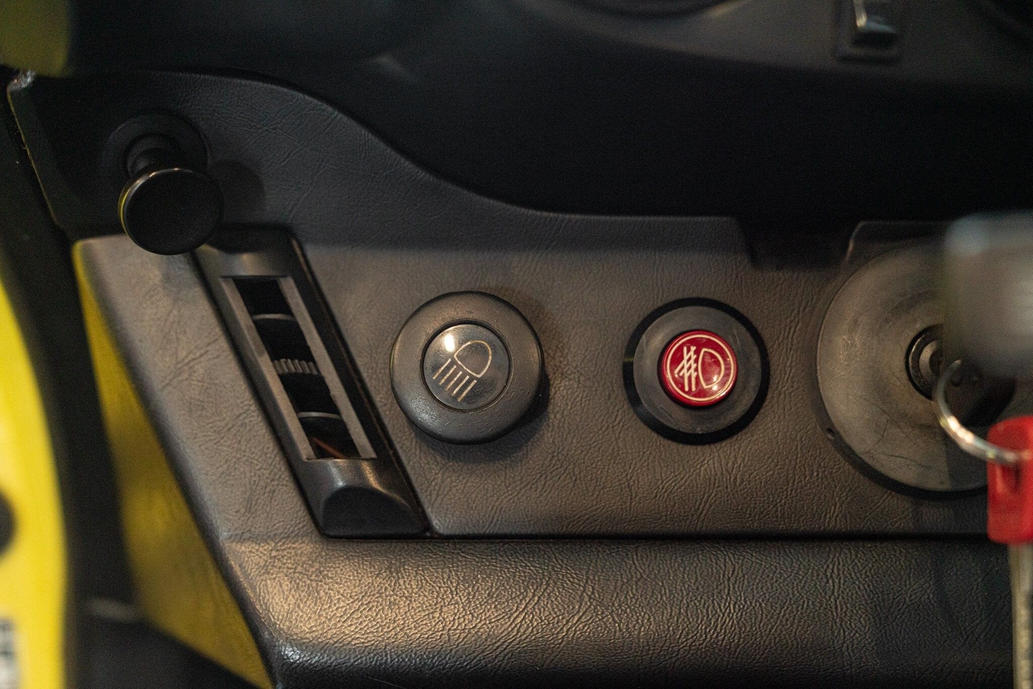 Porsche 911 for sale | 1975 PORSCHE 911 CARRERA 2.7 TARGA - Image 36