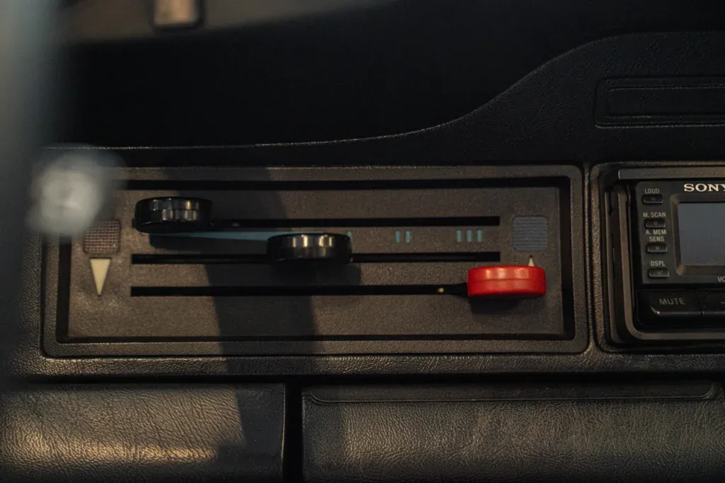 Porsche 911 for sale | 1975 PORSCHE 911 CARRERA 2.7 TARGA - Image 39