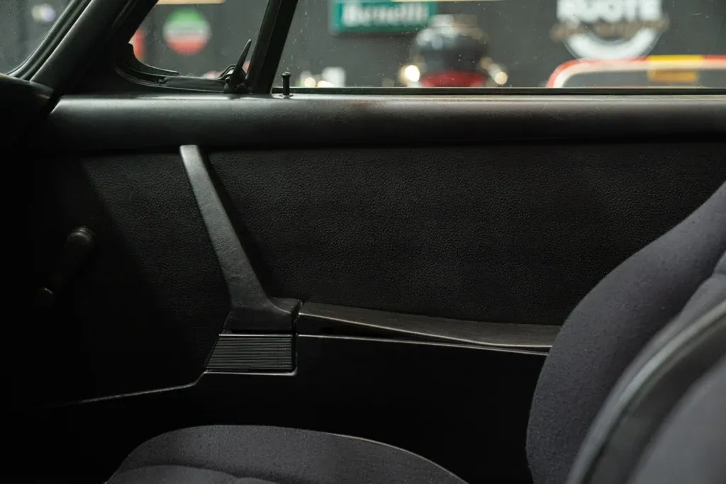 Porsche 911 for sale | 1975 PORSCHE 911 CARRERA 2.7 TARGA - Image 29