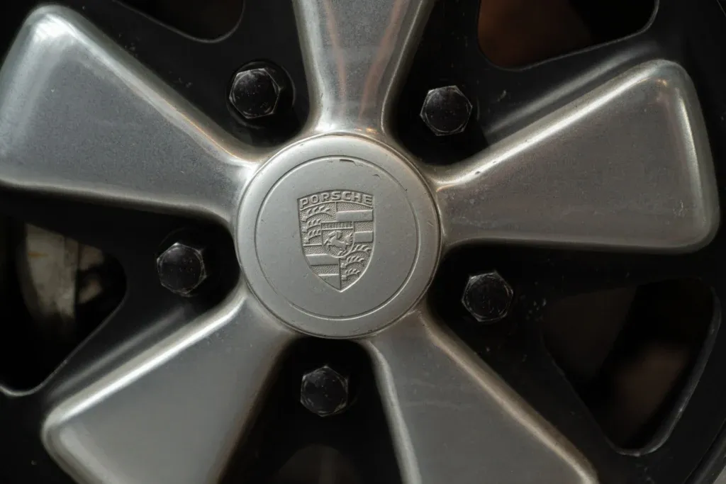 Porsche 911 for sale | 1975 PORSCHE 911 Carrera 2.7 Targa - Image 17