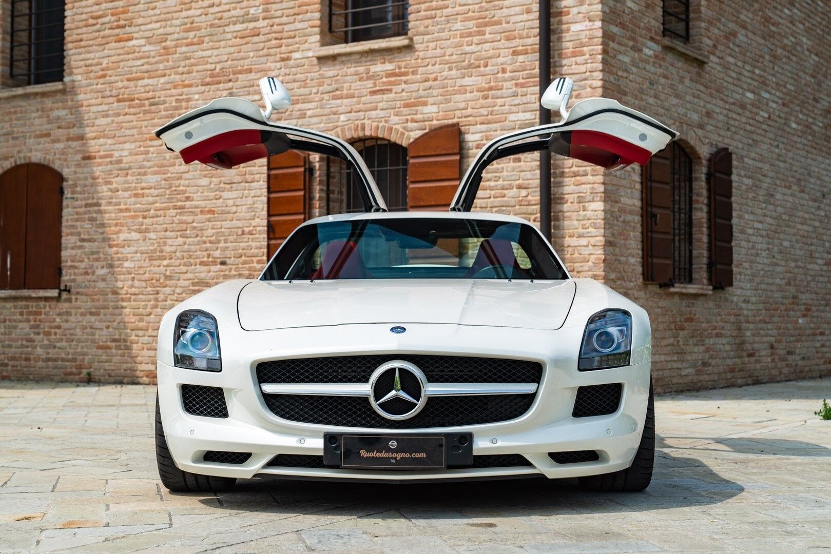 Mercedes-Benz SLS AMG for sale | 2010 MERCEDES-BENZ SLS AMG - Image 4