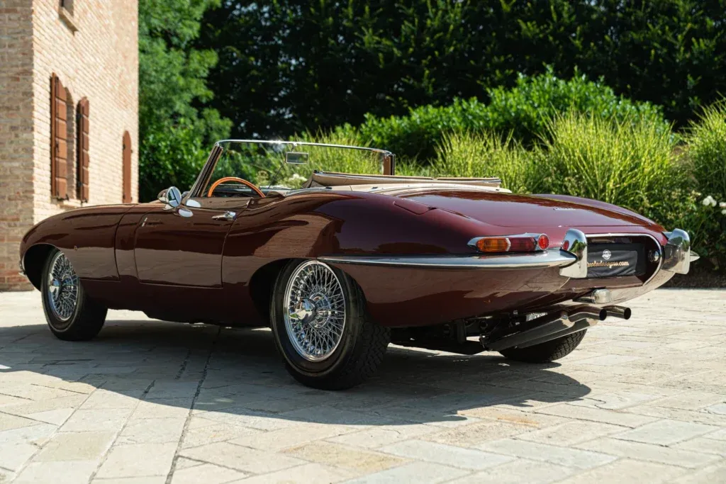 Jaguar E-Type for sale | 1964 Jaguar E-Type Roadster - Image 10