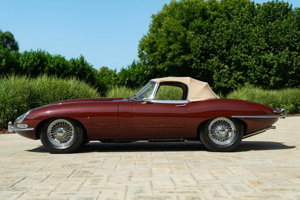 Jaguar E-Type for sale | 1964 JAGUAR E-TYPE ROADSTER