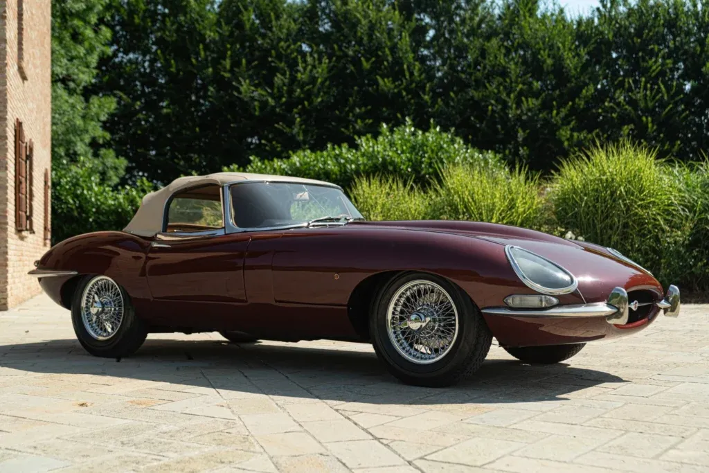 Jaguar E-Type for sale | 1964 Jaguar E-Type Roadster - Image 3