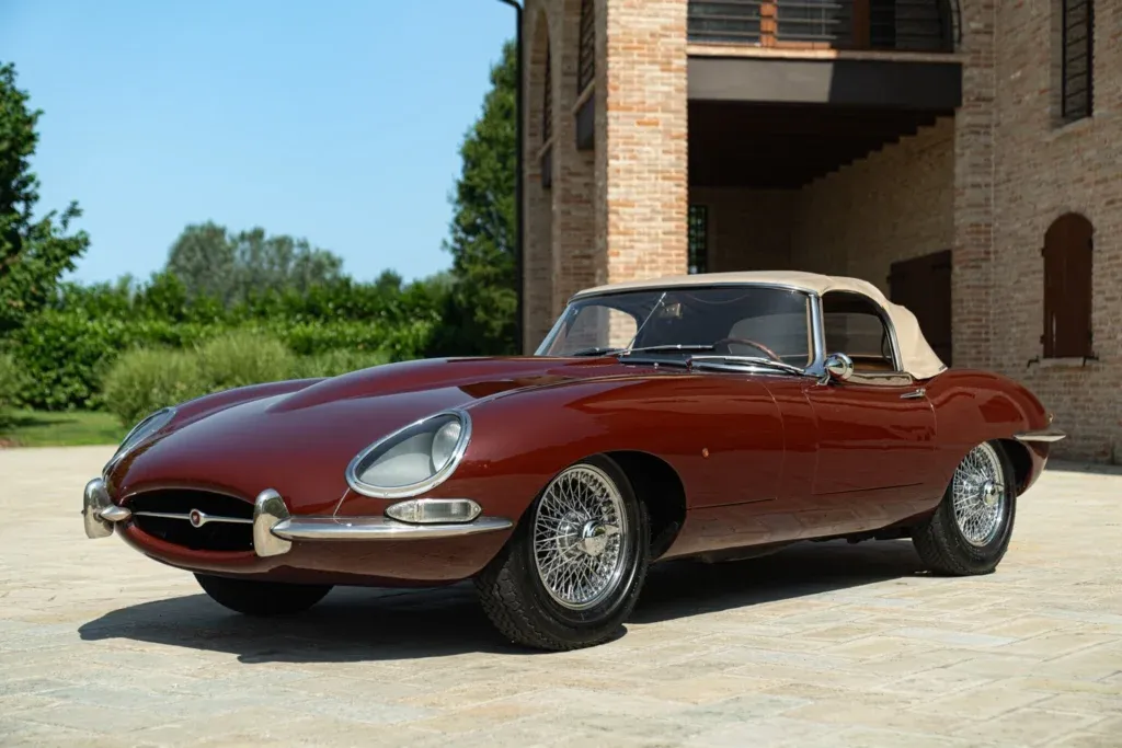 Jaguar E-Type for sale | 1964 Jaguar E-Type Roadster - Image 5