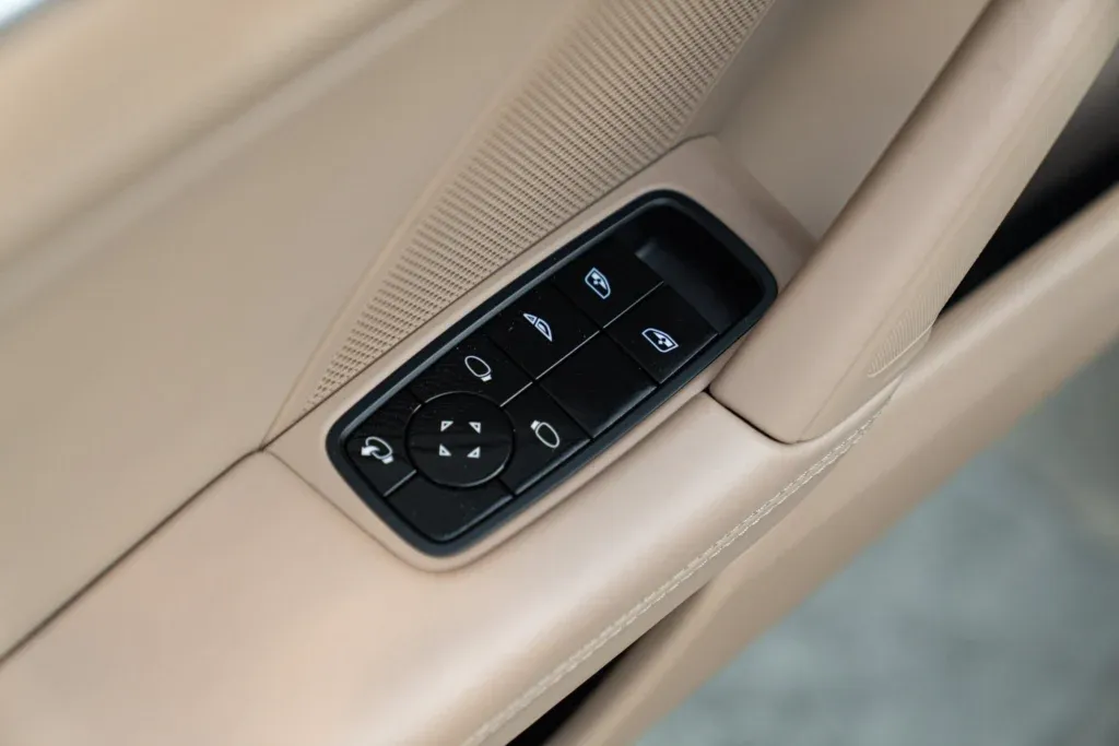 Porsche 911 for sale | 2019 PORSCHE 992 (911) 4S CABRIOLET - Image 55