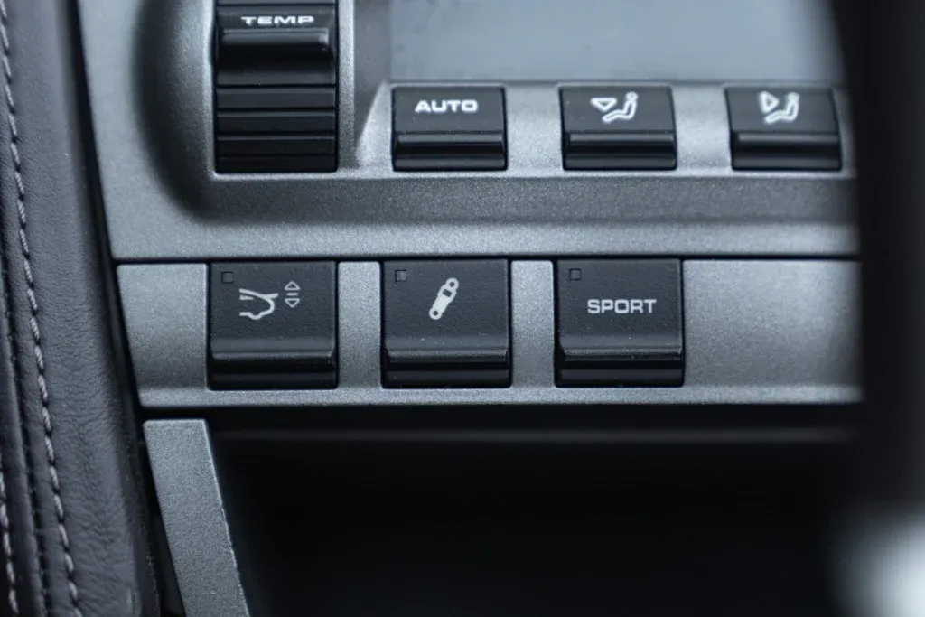 Porsche 911 for sale | 2008 PORSCHE 997 (911) TURBO CABRIOLET TIPTRONIC - Image 60