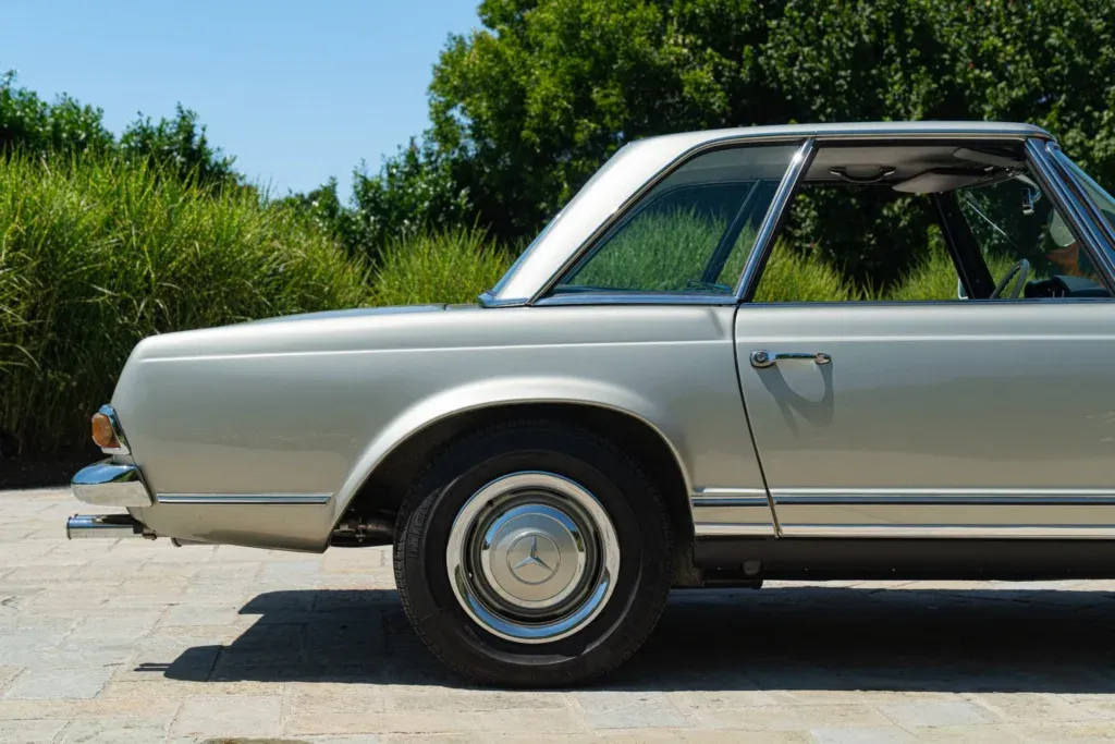 Mercedes-Benz SL for sale | 1965 MERCEDES-BENZ 230 SL - Image 39